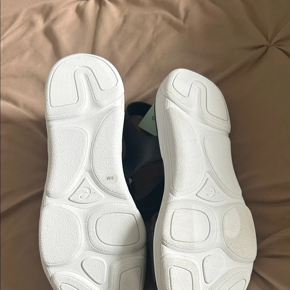 Easy Spirit Black Women's Sandals - Picture 4 of 5